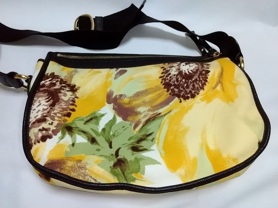 セリーヌ　ひまわりショルダー