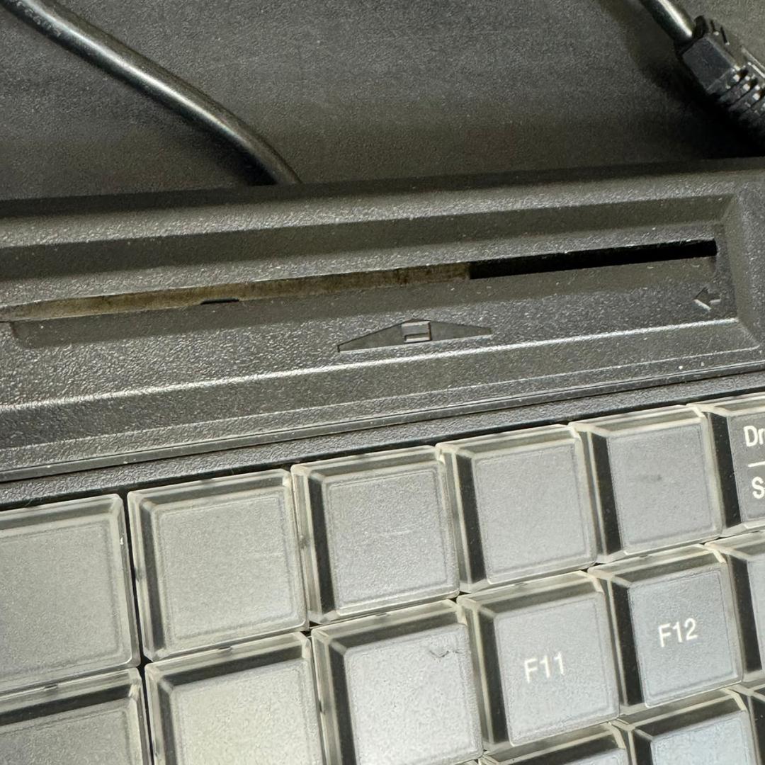 ☆CHERRY　キーボード　G86-61411　カードターミナルタッチパッド搭載