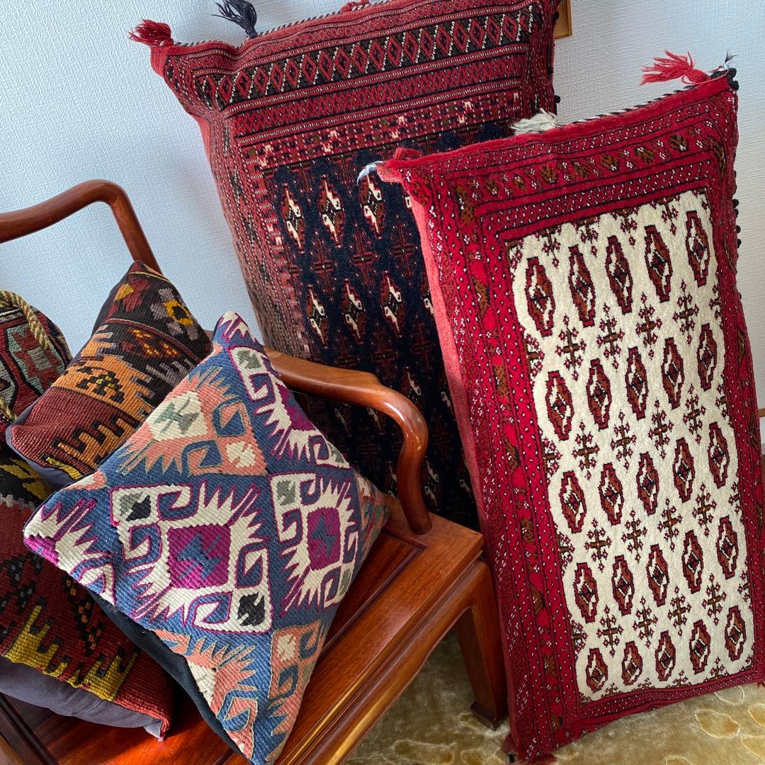 ペルシャ絨毯　トルクメン産大きいクッションカバー（大）