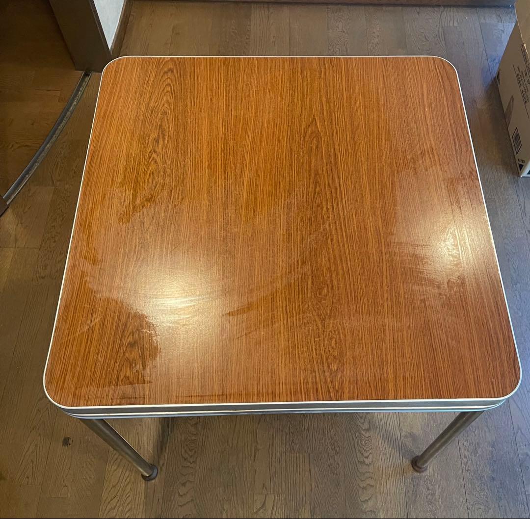 レトロ　四角形テーブル