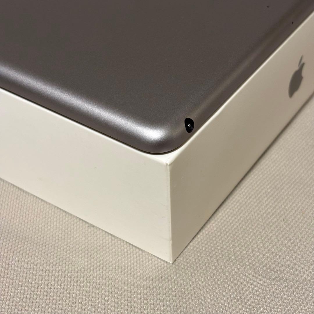 iPad第6世代32GBWi-Fiバッテリー88%希少iOS13.7付属品未使用