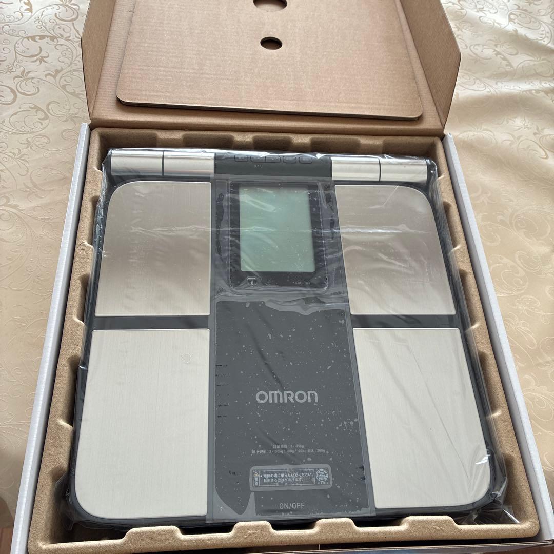 体重計　オムロン　KRD-703T