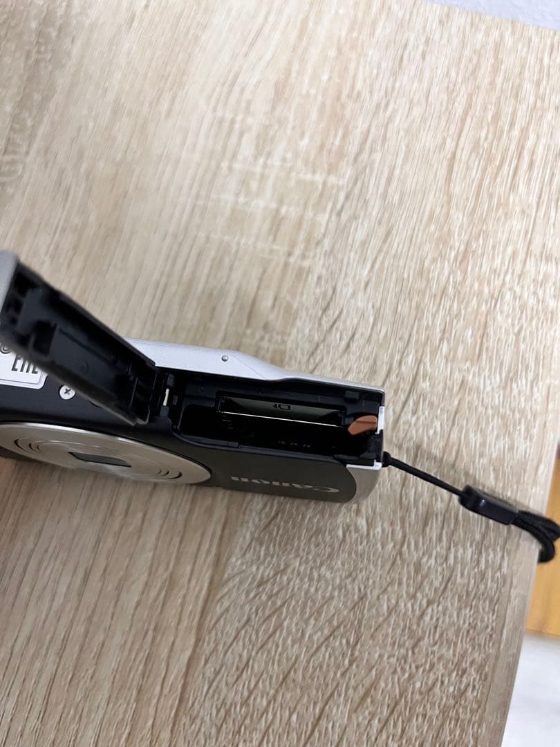 Canon PowerShot A2500 デジカメ　コンパクトデジタルカメラ