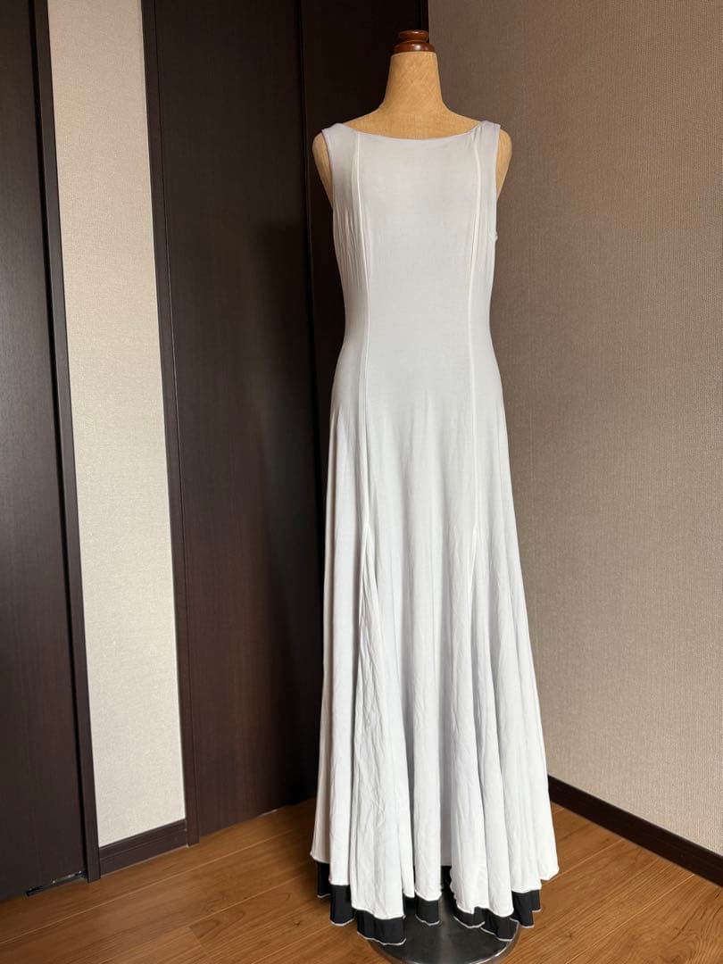 フラメンコ　リバーシブルニットワンピース　ボレロセット　黒　白　アルマフラメンカ