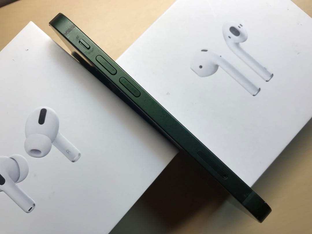 iPhone13mini グリーン　SIMフリー　割れなし