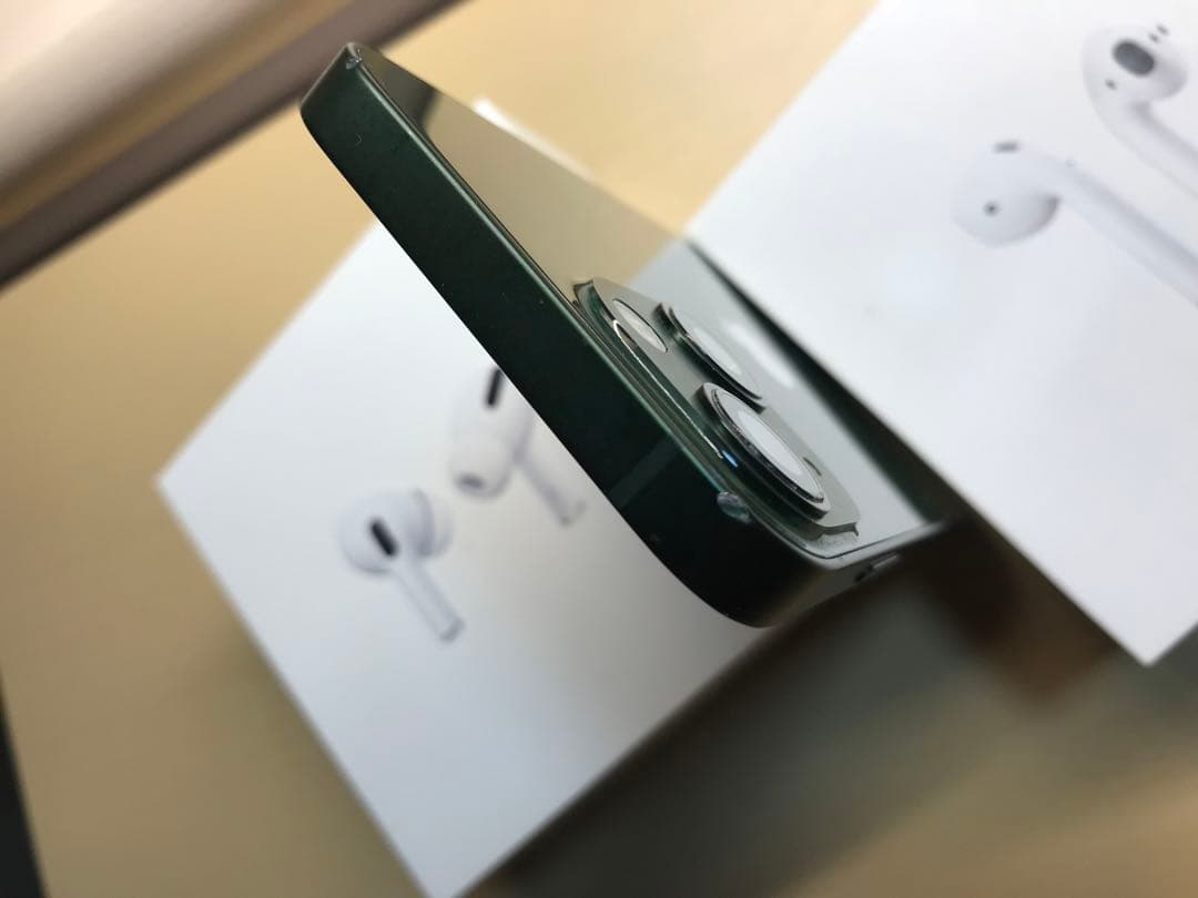 iPhone13mini グリーン　SIMフリー　割れなし