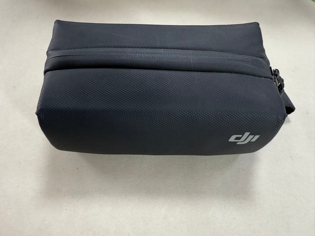 美品　DJI カメラ Osmo Pocket 3 クリエイターコンボ