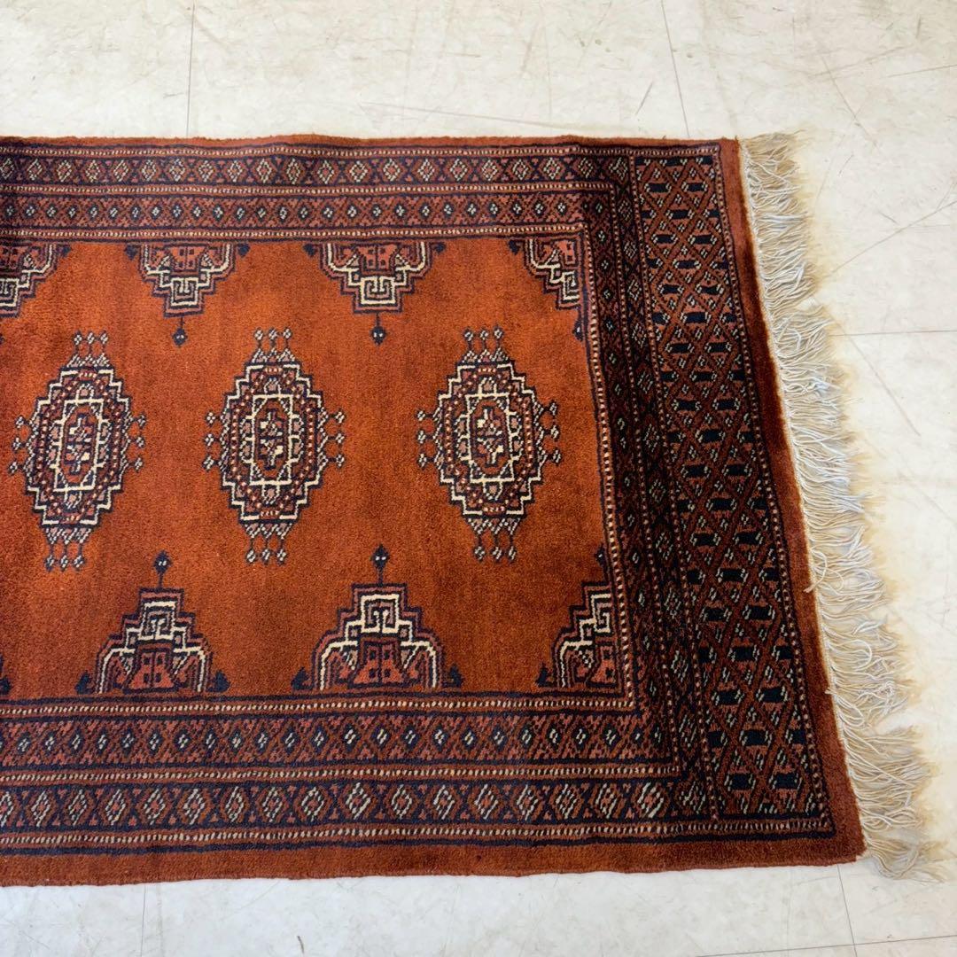パキスタン　手織り　絨毯　ラグ　サルーク
