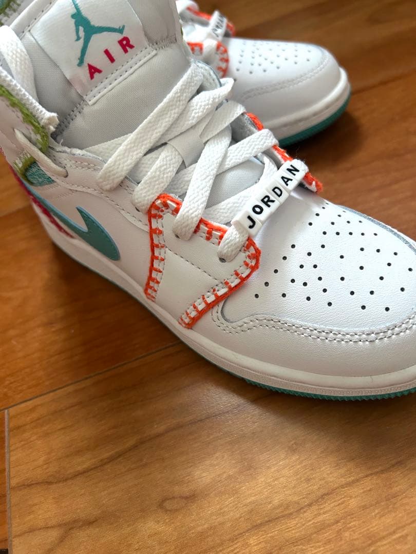 NIKE Air Jordan 1 Mid ホワイト/ターコイズ / オレンジ