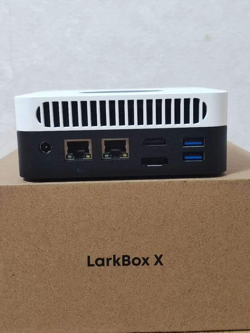 ミニPC CHUWI LarkBox X