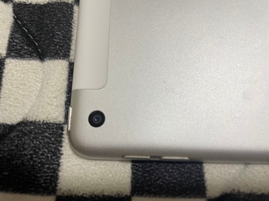 Apple iPad 7 (第7世代) 32GB シルバー