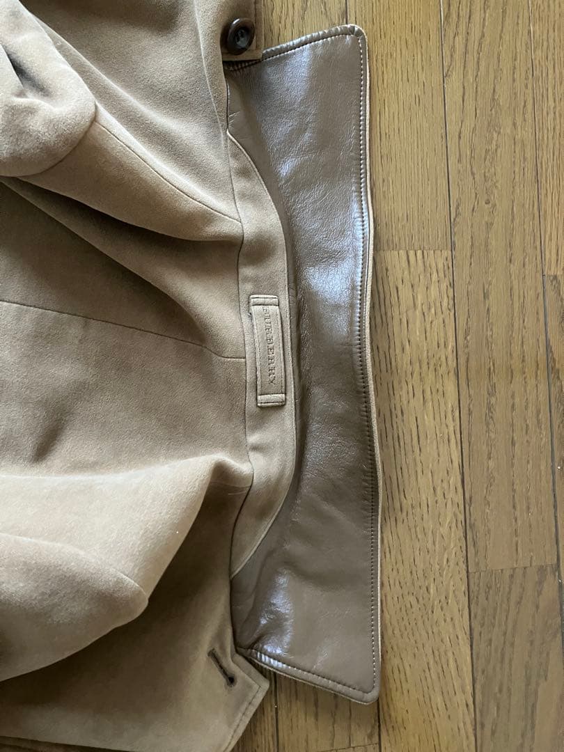 ベージュ バーバリーコート ボタン付き