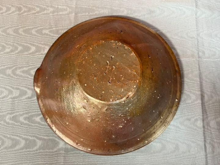 備前焼　安藤騎虎　造　片口深皿　陶印あり