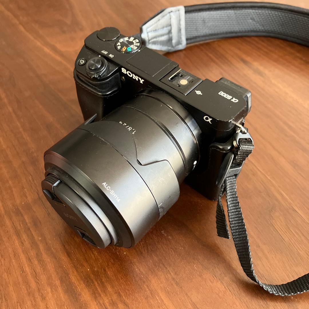 SONY α6000 E 24mm F1.8Z レンズ付き