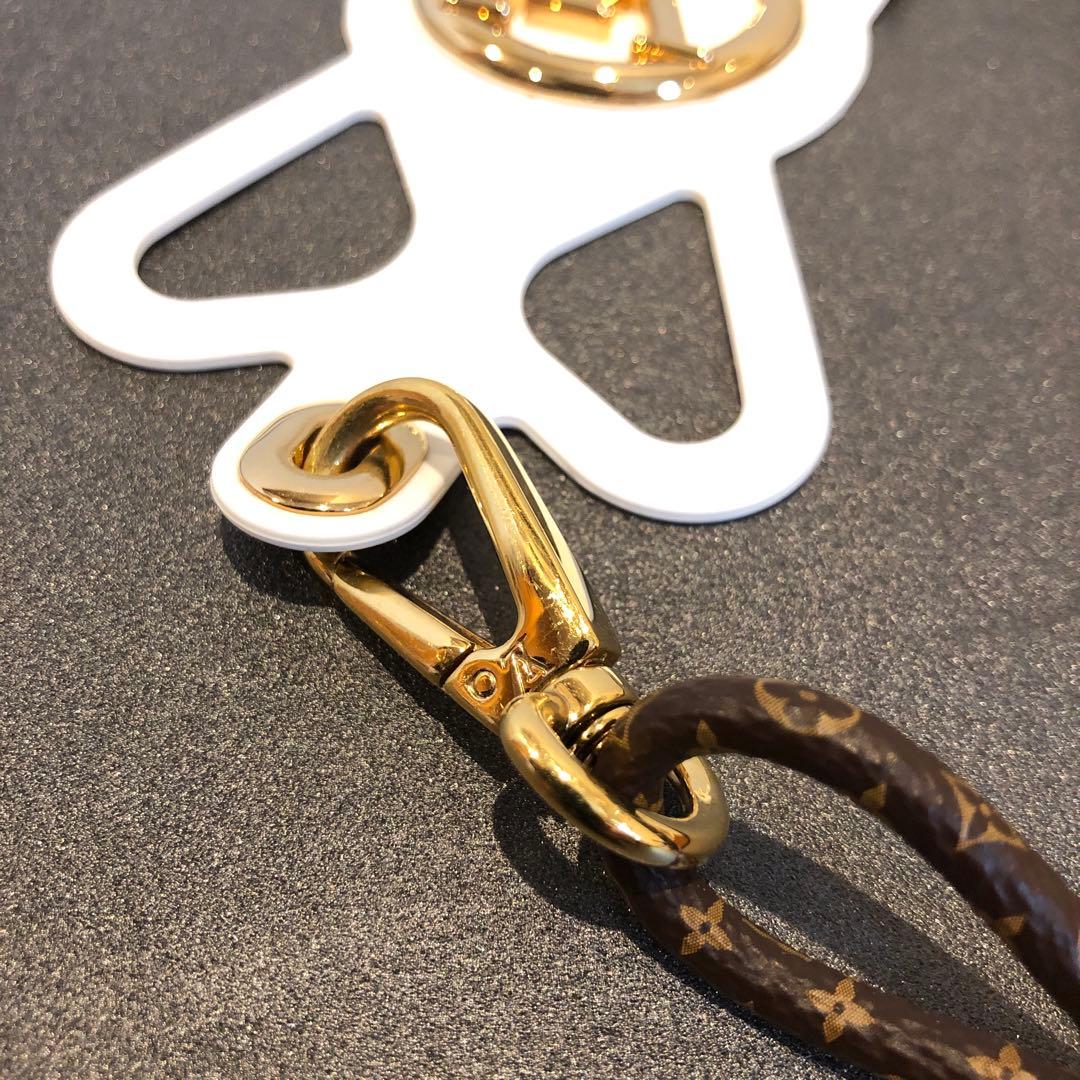 ルイヴィトン　LVサークル ネックストラップ付き スマートフォンホルダー