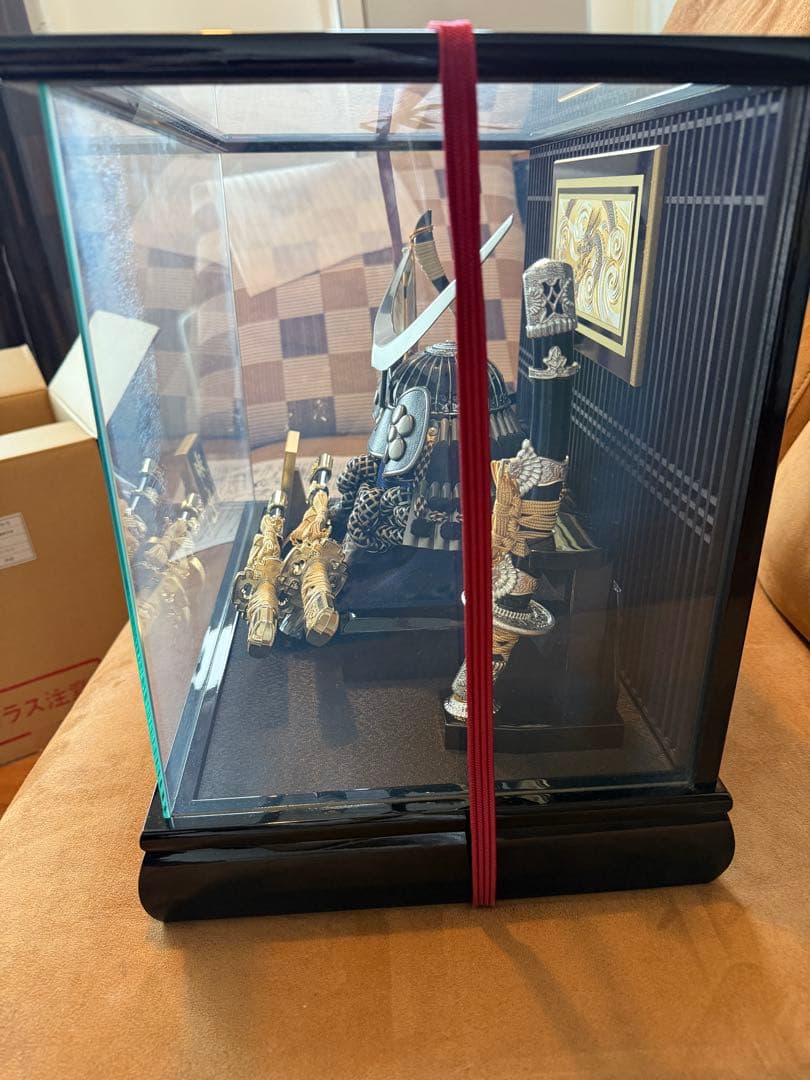 五月人形 兜 モダン 伊達政宗 兜ケース飾り 兜飾り 平安義正作 燻銀10号