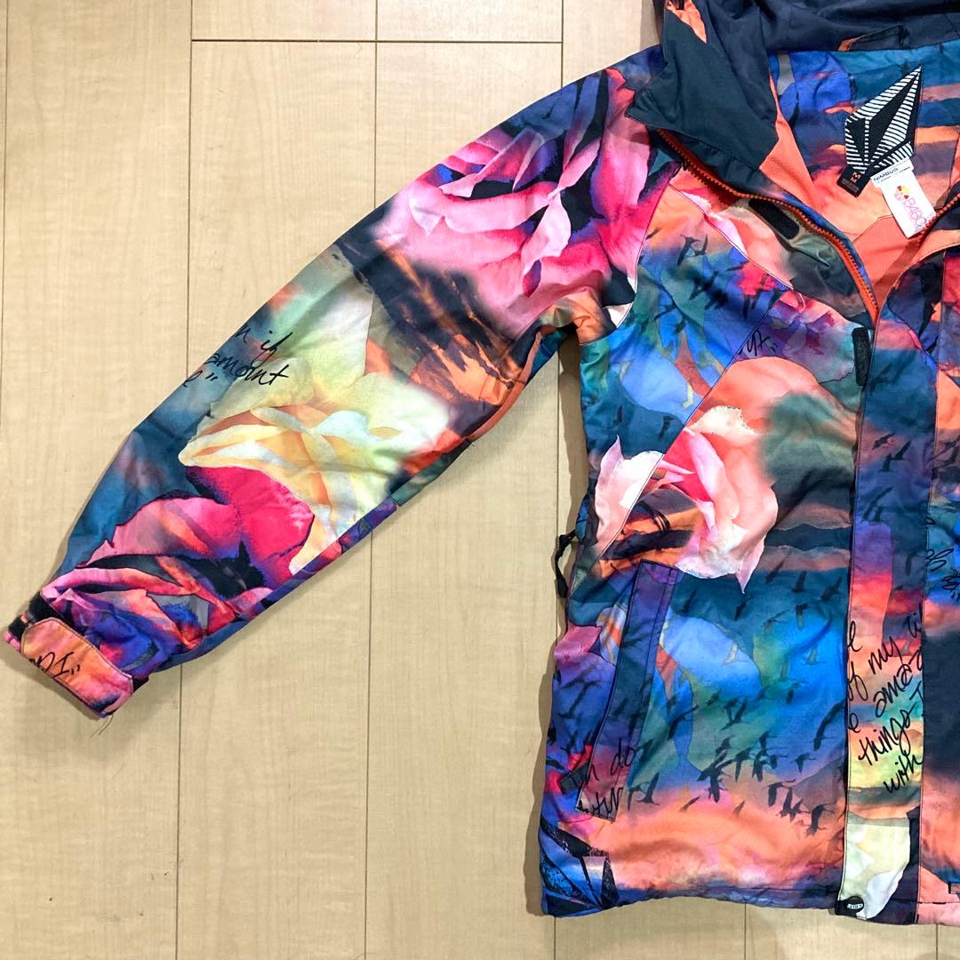 美品✨VOLCOM レディース スノーボードウェア Mサイズ レディース 花柄