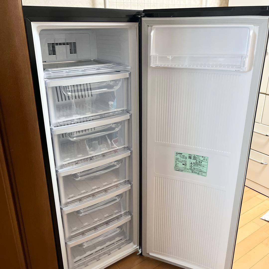 MITSUBISHI 1ドア冷凍庫 144L MF-U14Fサファイアブラック