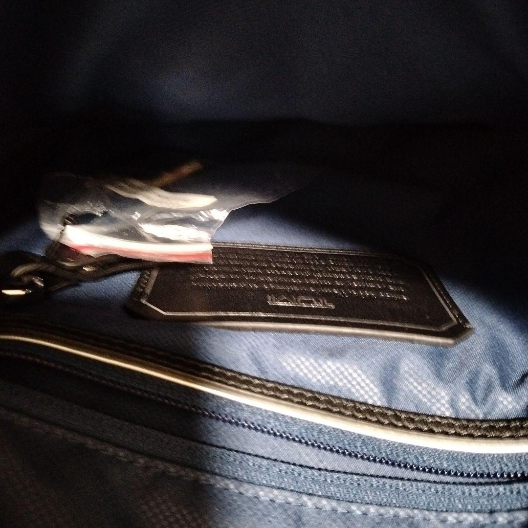 【新品】TUMI ショルダーバッグ　ブラック