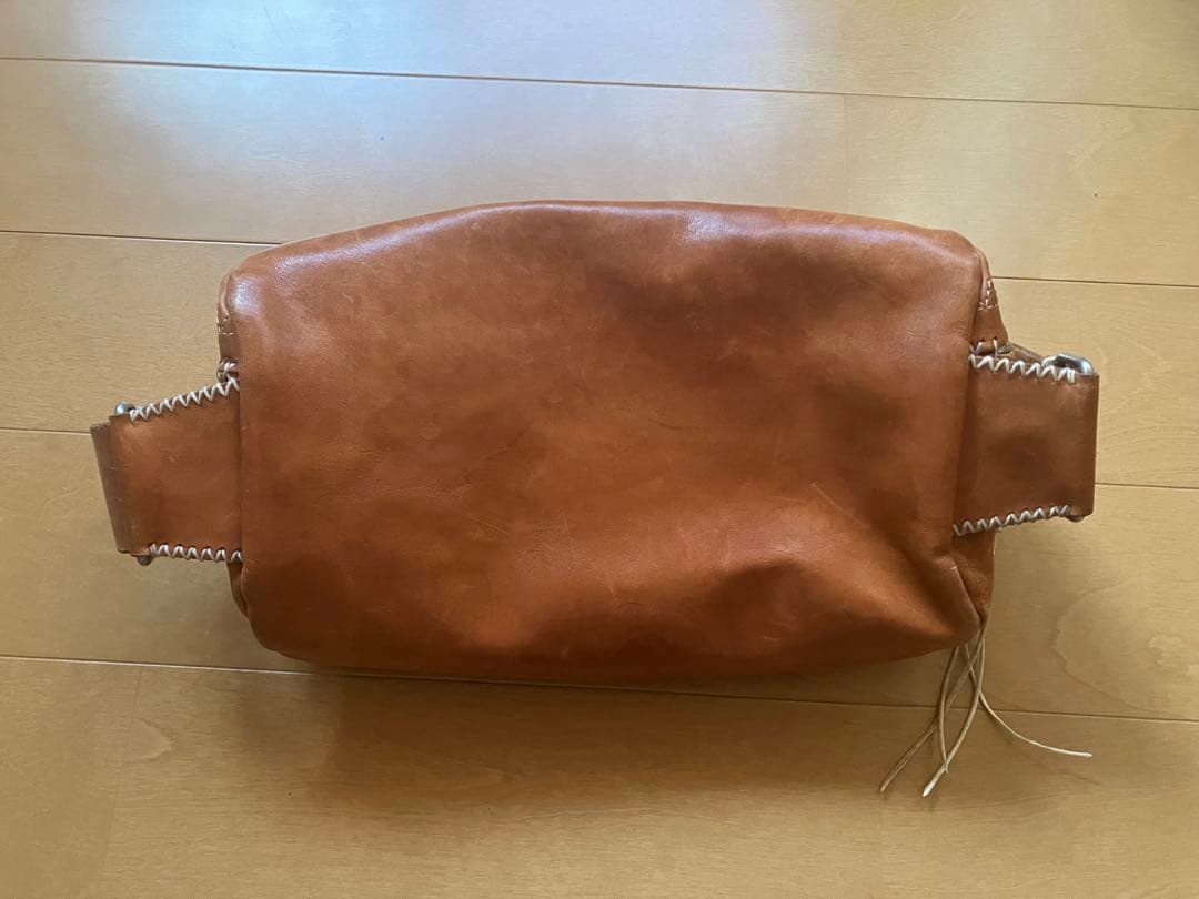 RED MOON レザーショルダーバッグ