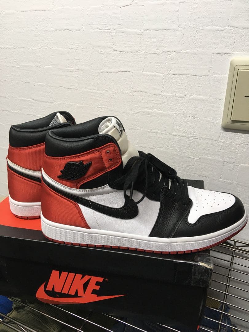 ナイキ エアジョーダン1レトロOG SatinBlackToe US12