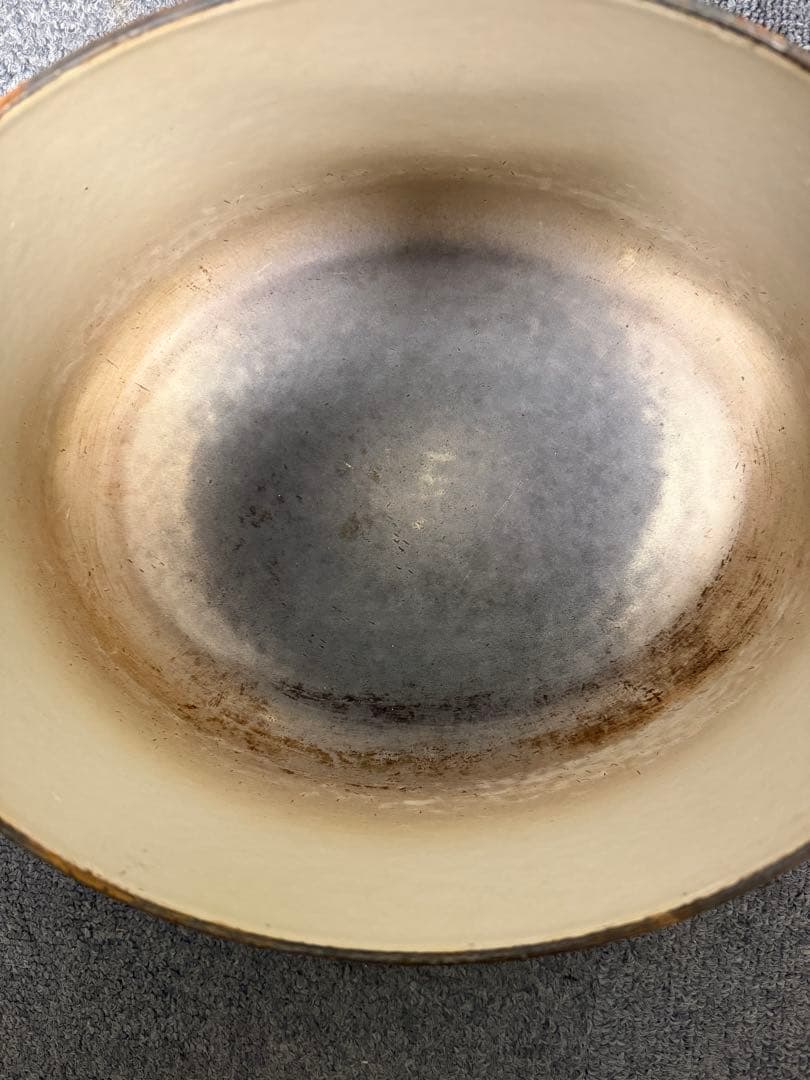 LE CREUSET 両手鍋 黒　25サイズ　おまけ付き