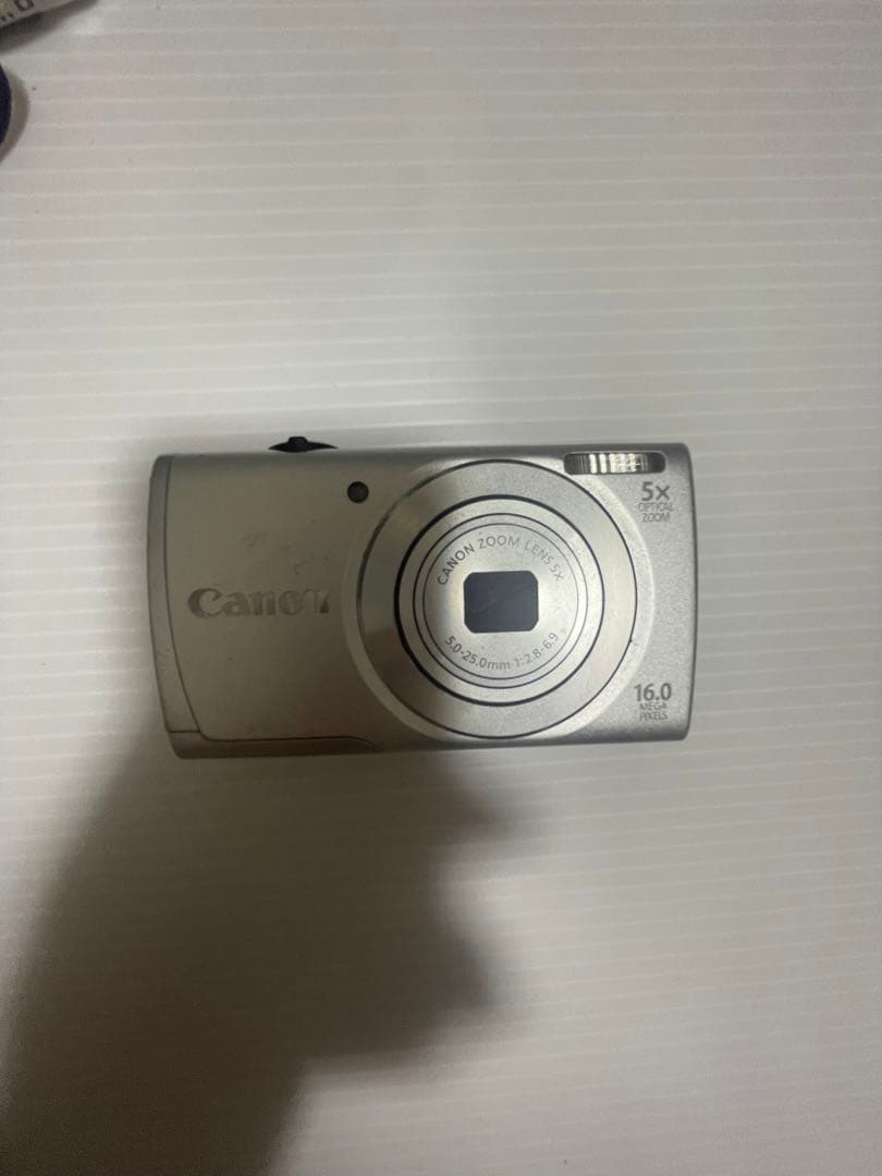 Canon パワーショット　A2600 カメラ