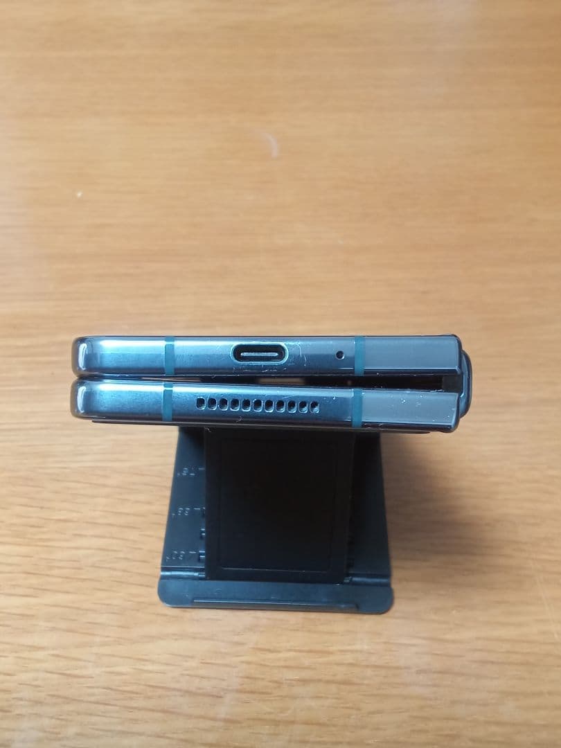 Samsung Galaxy Z Fold ４本体