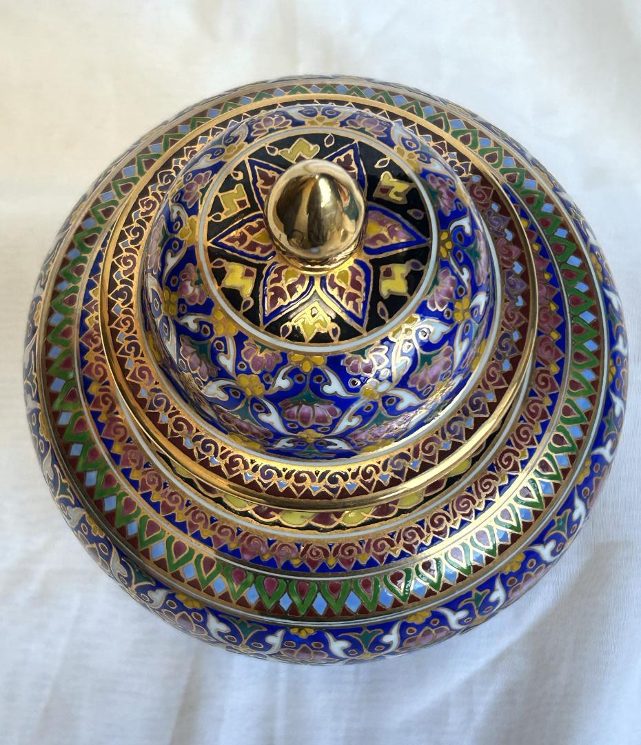 タイ伝統工芸品　ベンジャロン焼き