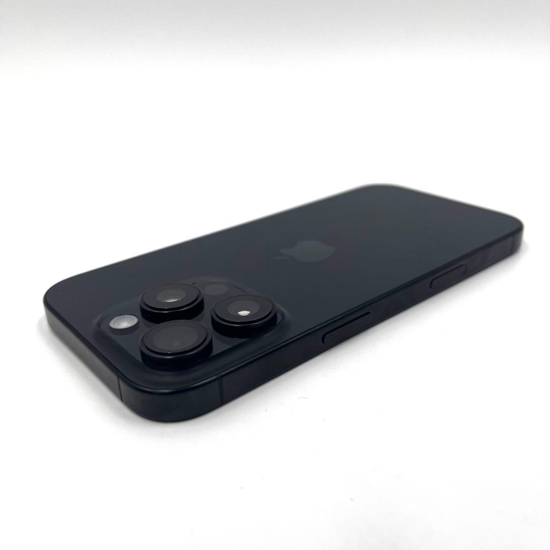 【ほぼ未使用】 iPhone 16 Pro ブラックチタン SIMフリー