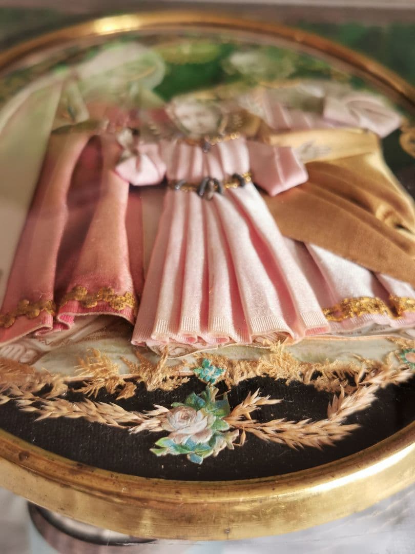 アンティークベルギー 聖家族の布肖像イコン ドーム ボンベガラス マリア イエス