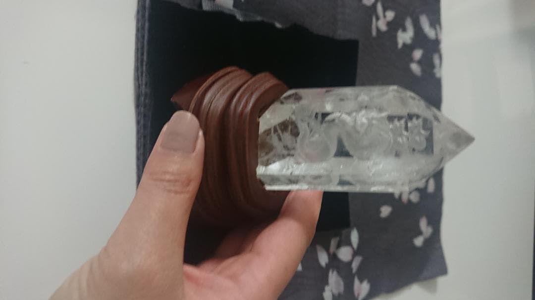 水晶  龍の彫