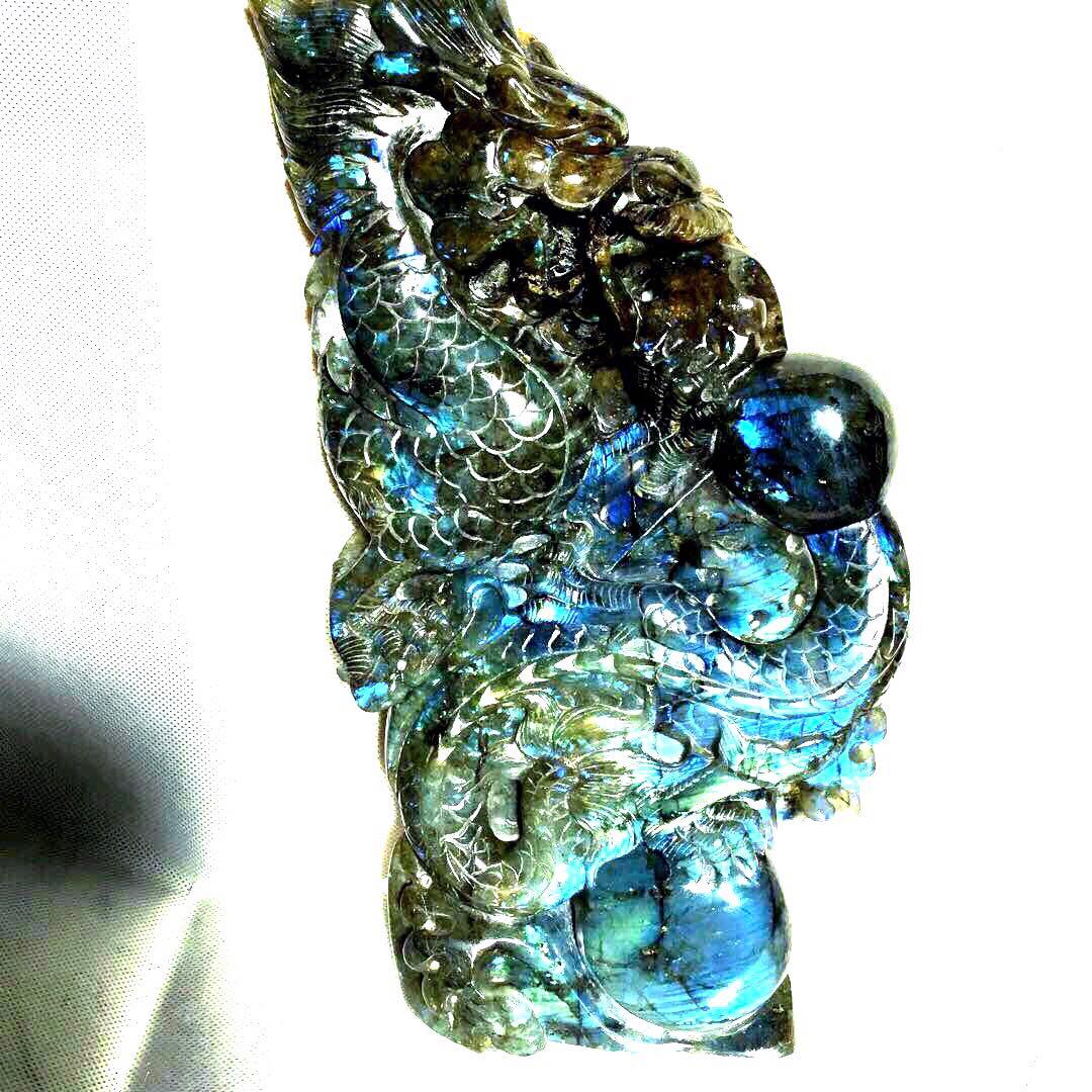 龍彫刻置物　縁起物　天然石　最高品質ラブラドライト　パワーストーン　1点限定