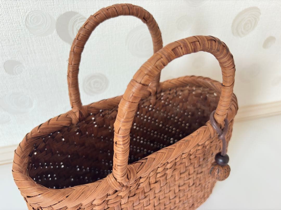 【未使用に近い】山葡萄（山ぶどう）かごバッグ　カゴバッグ　籠バッグ