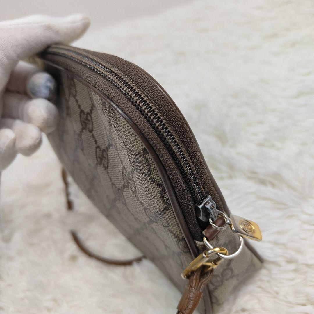 GUCCI　ショルダーバッグ　GGスプリーム　インターロッキング　2way