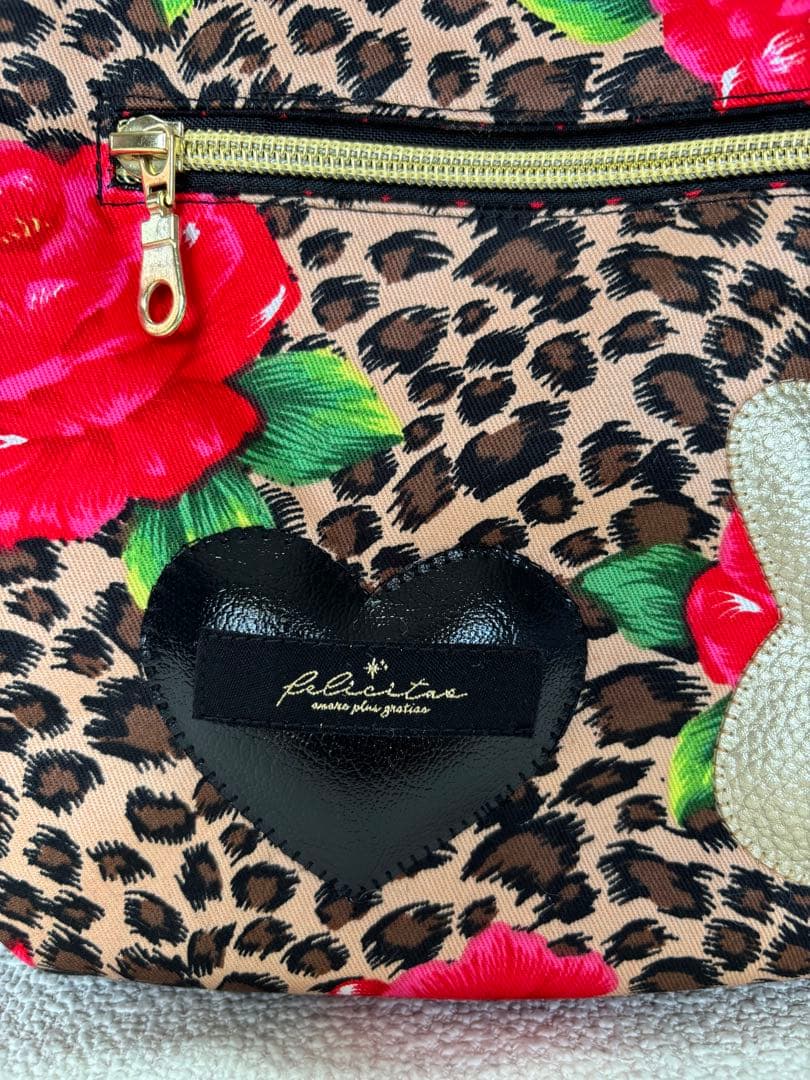 さ*ー様 コヤンイサムチョン　フリルトートバッグ　黒うさサンダーちゃん　ヒョウ柄