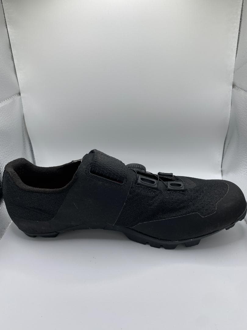 【美品】半額以下！fi'zi:k VENTO FEROX SPD 26.0cm