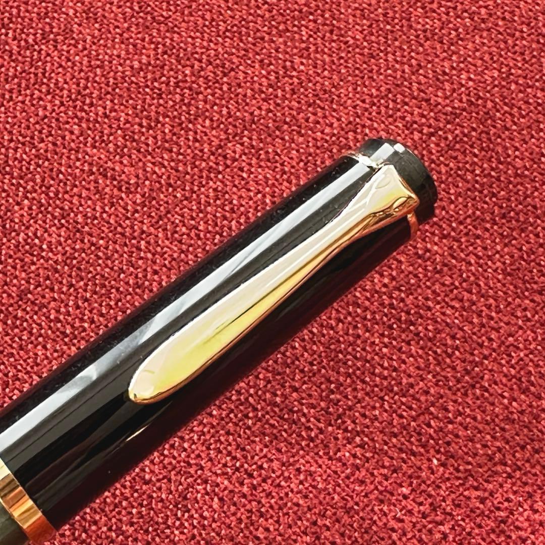 ペリカン　万年筆　緑　グリーン　ブラック　PELIKAN マーブル