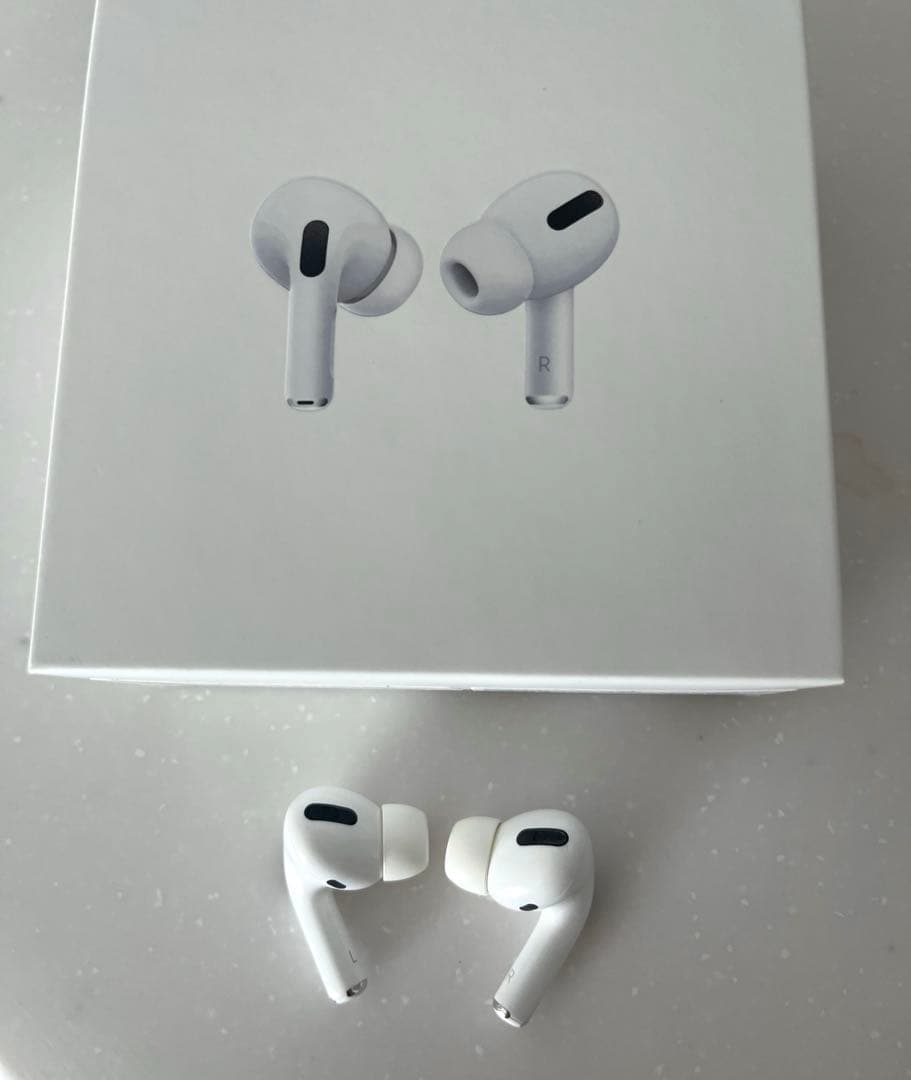 【美品】AirPodsPro 第1世代　イヤホン　（充電ケースなし）