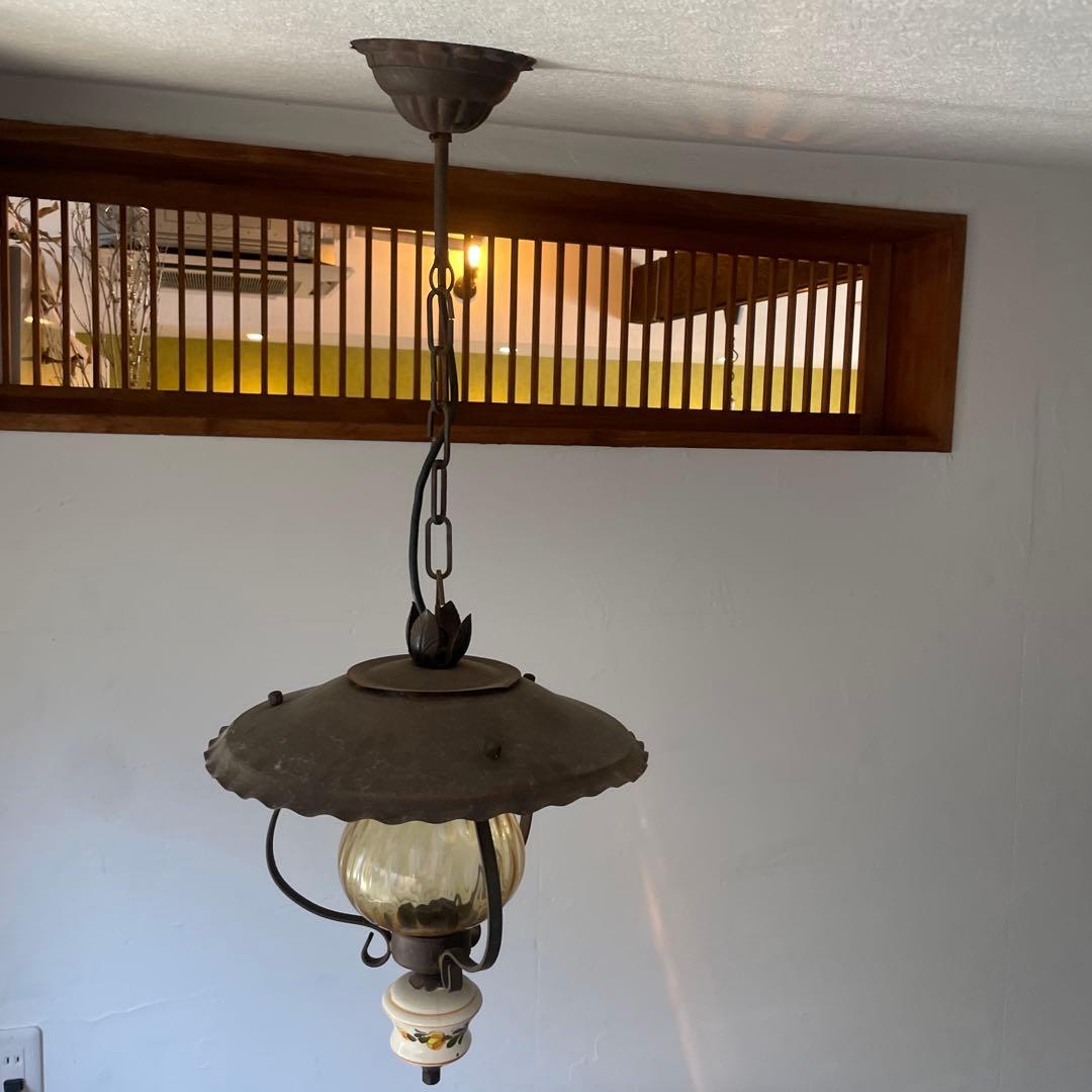 ヨーロッパ　クラシック ペンダントランプ　アイアン　ガラス 陶器　ランタン型