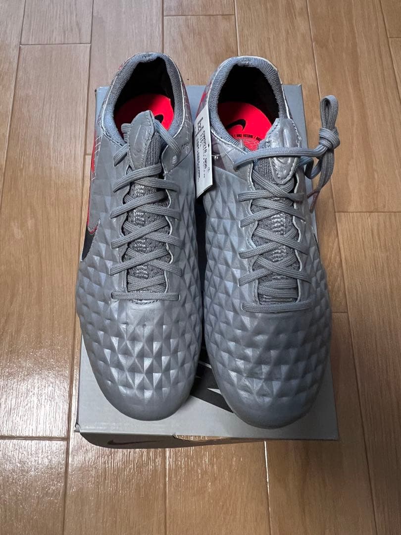 ナイキ　レジェンド8エリートFG 24.5cm