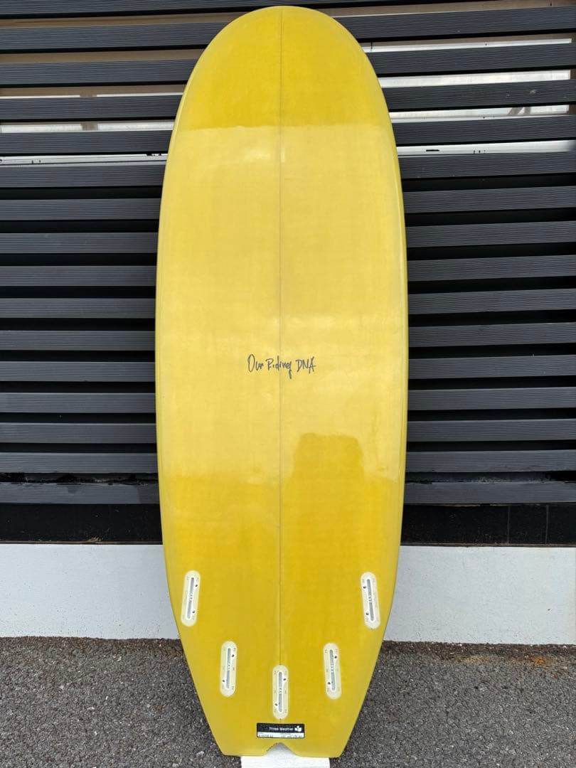 【送料込み】スリーウェザーサーフボード　FREELY 5'8\"