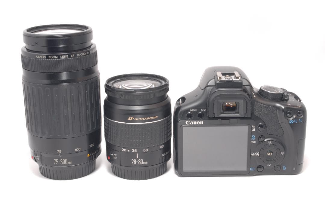 ⭐️カメラデビューにも⭐️Canon Kiss X2 キャノン　デジタル一眼