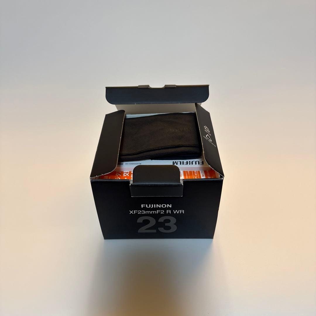 【極美品】FUJIFILM XF23mm F2 R WR [ブラック]