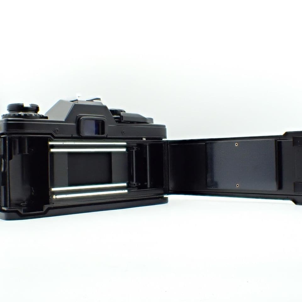 OLYMPUS OM-10&F.ZUIKO 50mm f1.8 Mアダプタ付