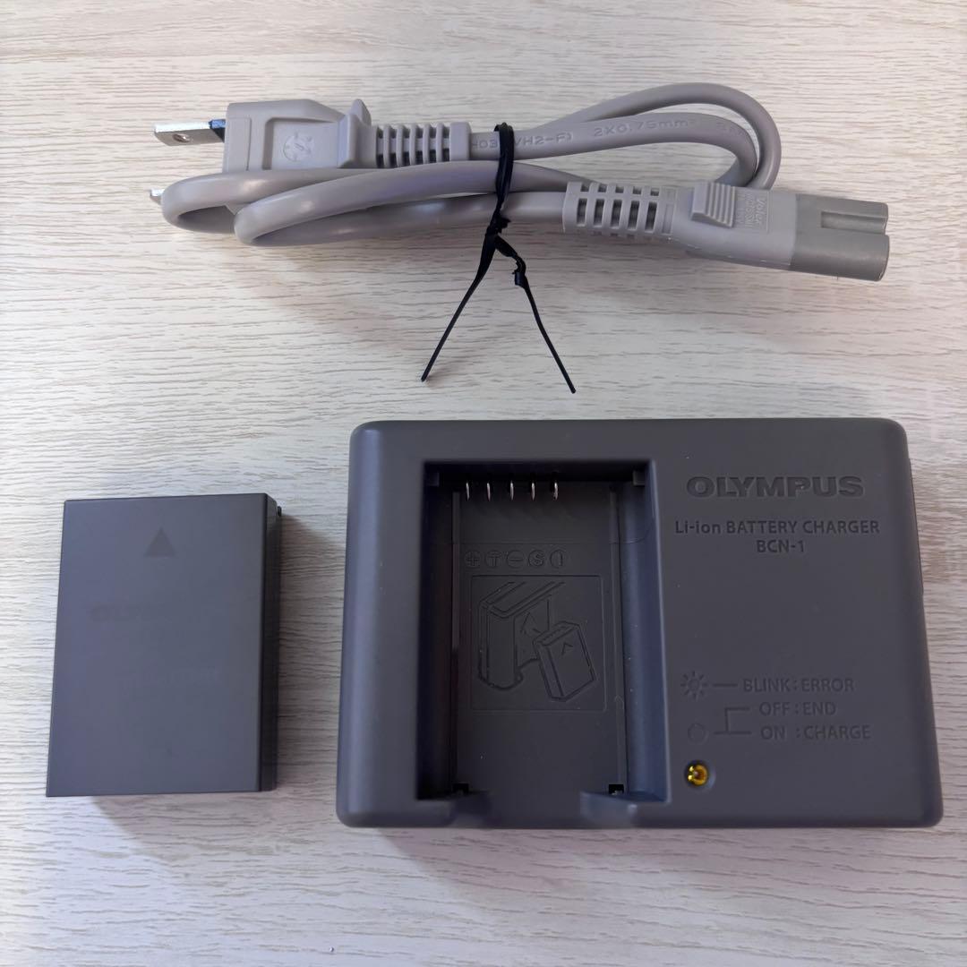 オリンパス OM-D em-5 mark ⅱ 【シャッター回数約1600回】