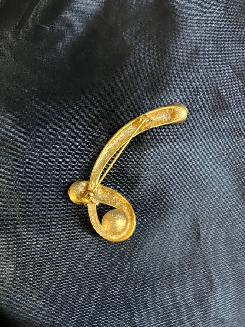 Trifari トリファリ 碌山 など ヴィンテージ ブローチ おまとめ