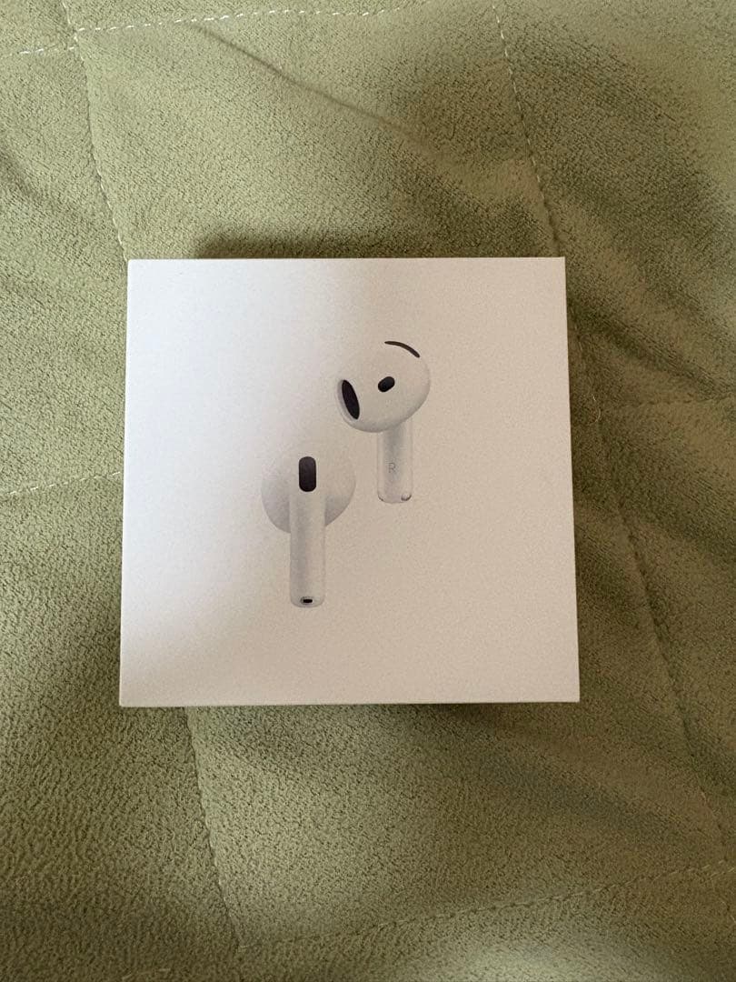 美品 AirPods 4 アクティブノイズキャンセリング