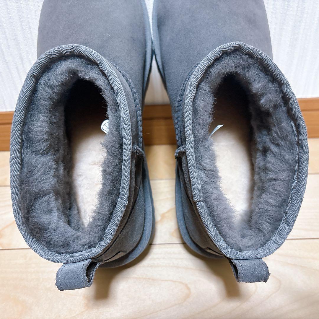 未使用シール付き◎送料込み/匿名配送◎UGG ウルトラミニ　ムートンブーツ