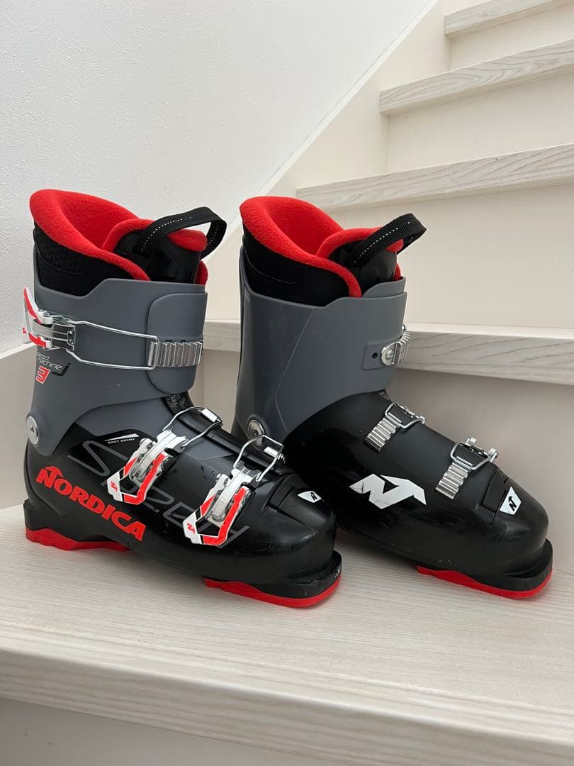 Nordica Speedmachine j3 子ども用スキー用ブーツ